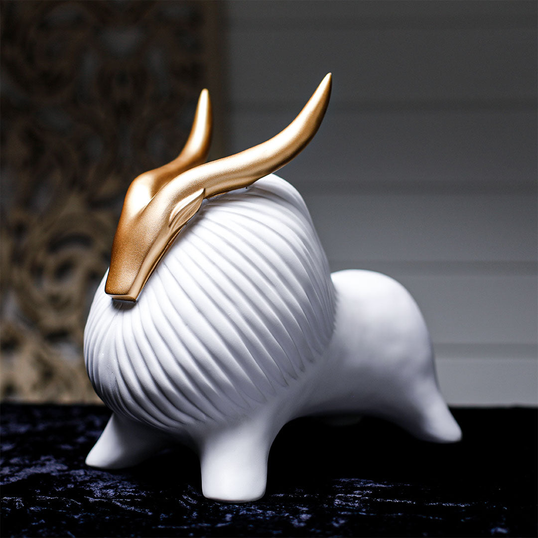 Yak Sculpture - White/Gold