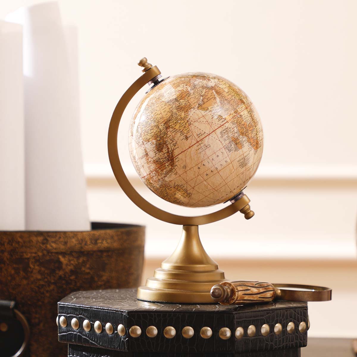 Hester Globe Small