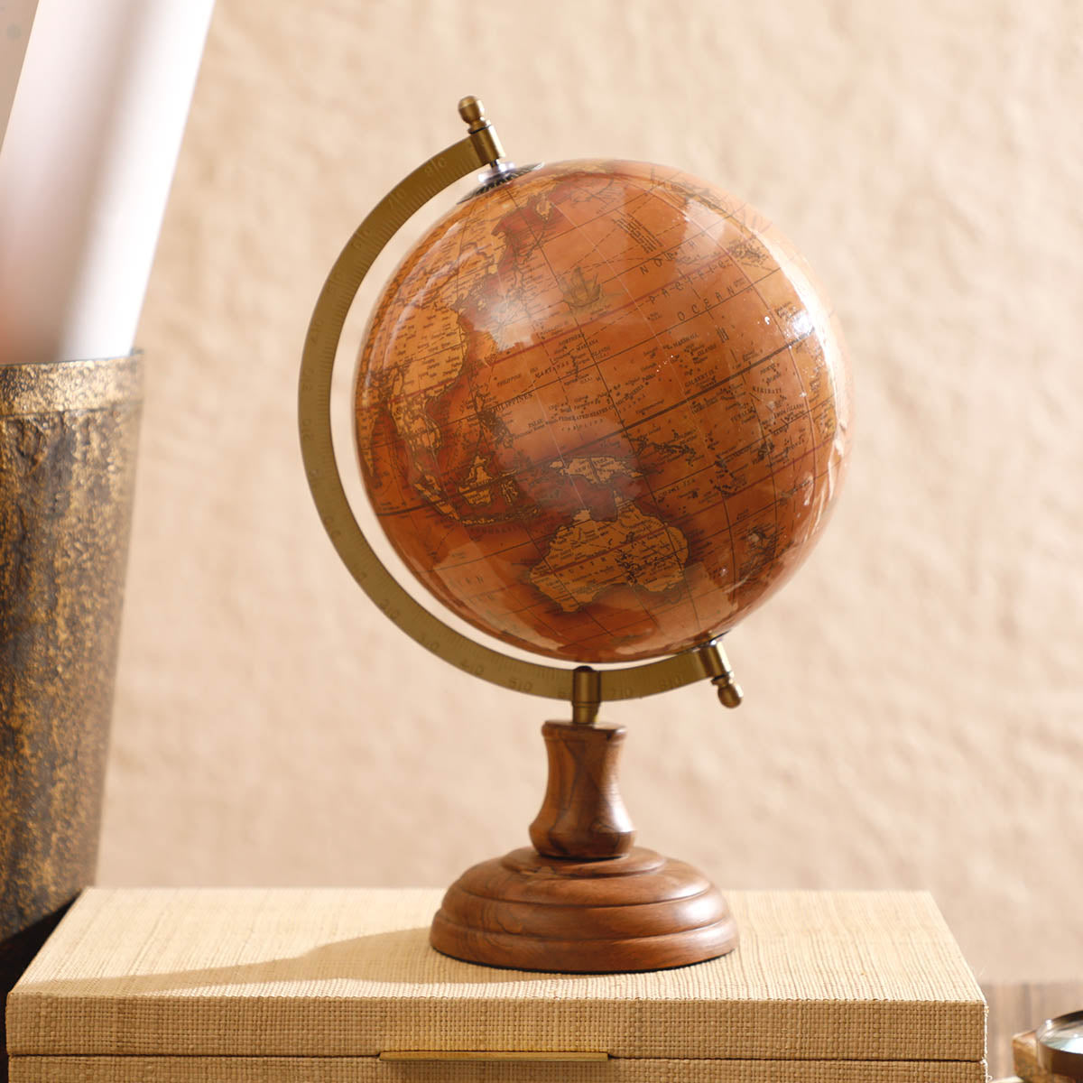 Ennis Globe Large