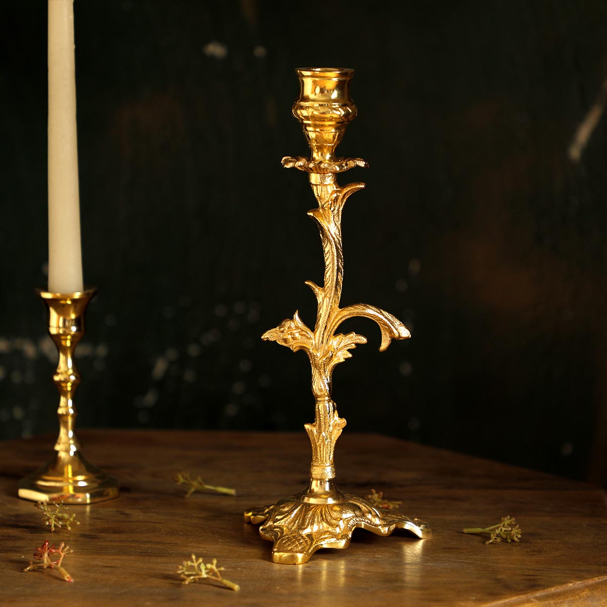 Eula Candle Stand