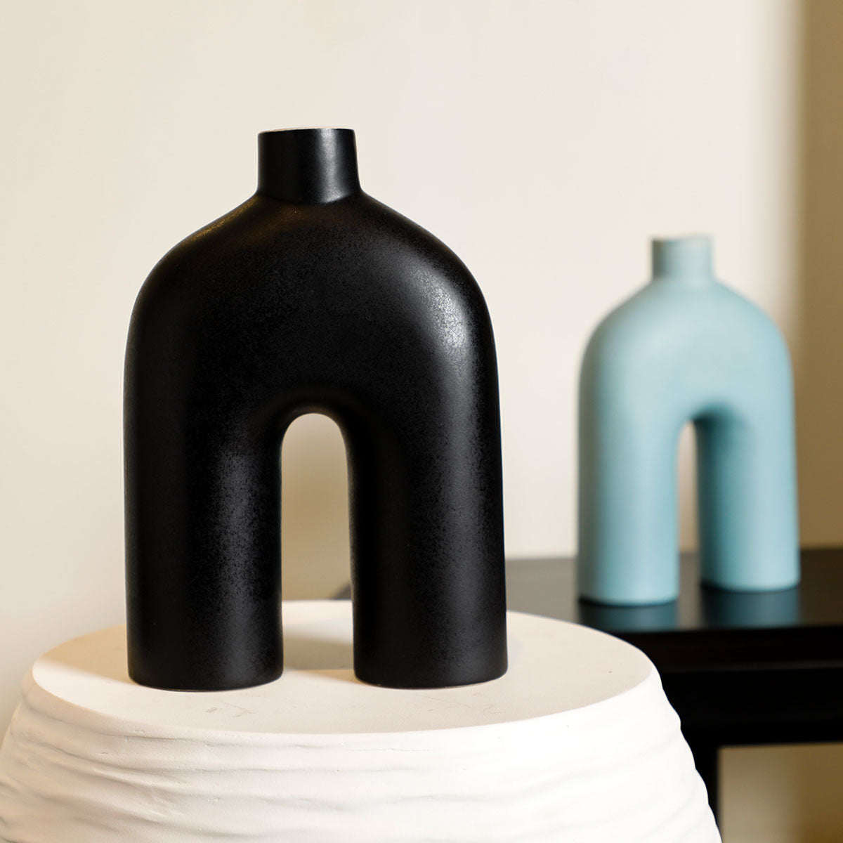 Arch Black Vase