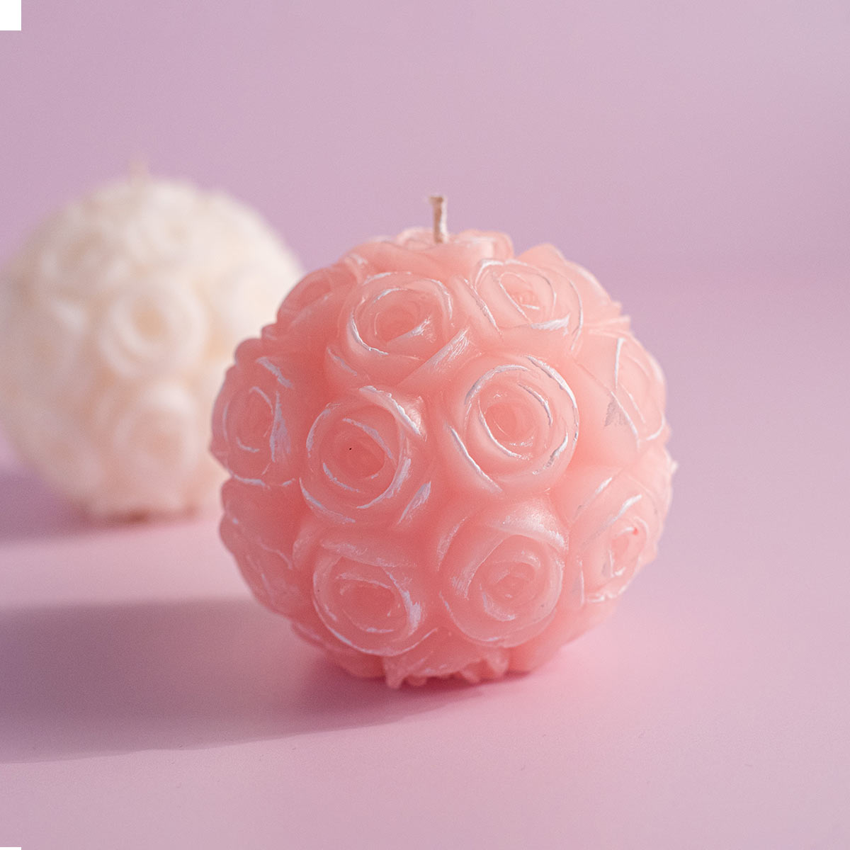 Manulena Pink Ball Of Roses Candle Medium